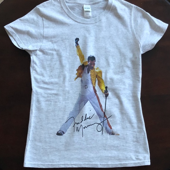 Graphic Tees: Beatles, Freddie Mercury, MADE in 87 - Picture 5 of 6